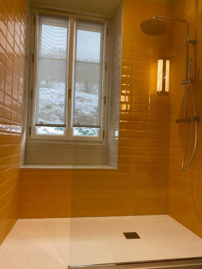 Le Clos Du Tulipier La Chapelle-du-Bard 0*,
